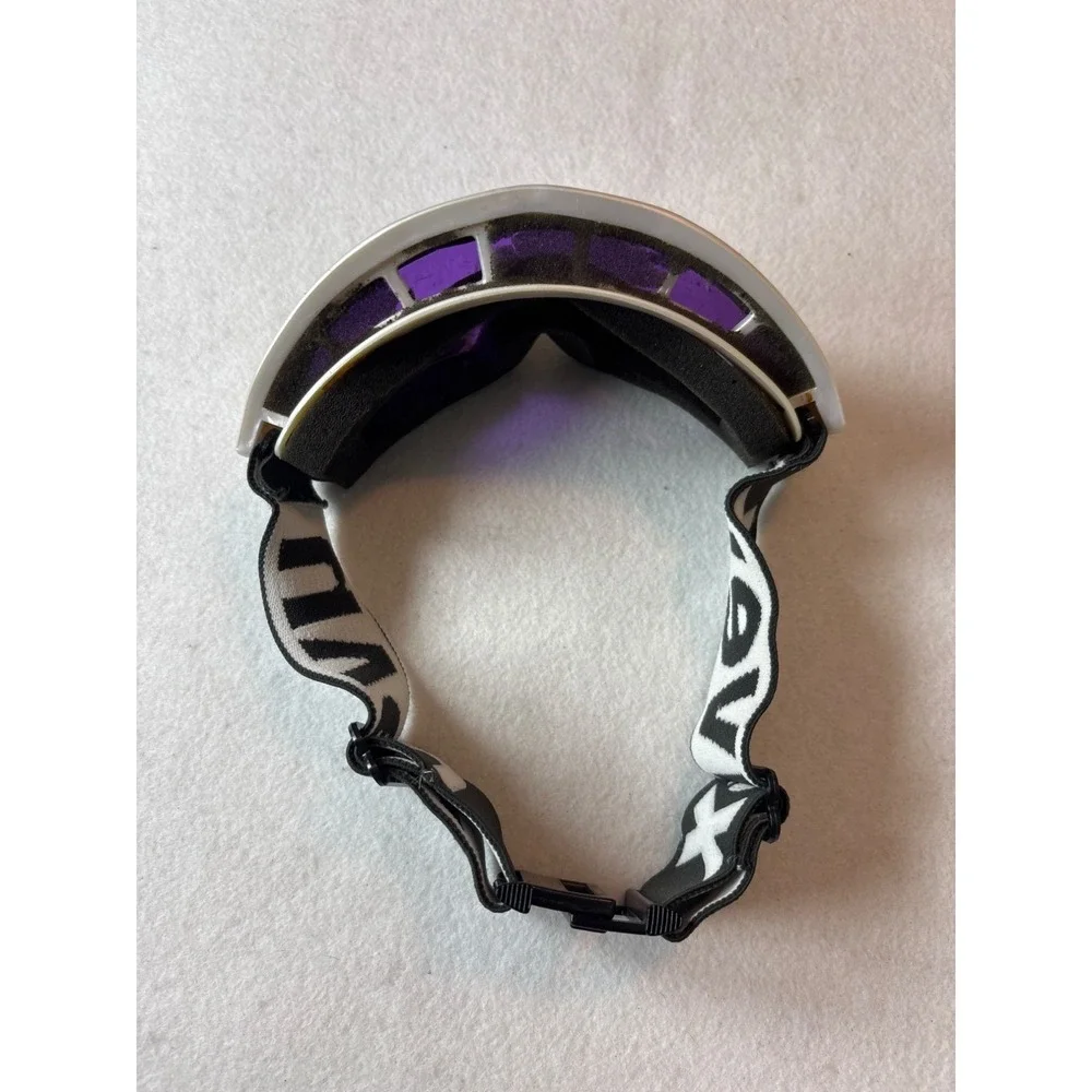 Uvex Ski Goggles Unisex One Size White‎ Purple Good Supravision Anti-Fog Strap